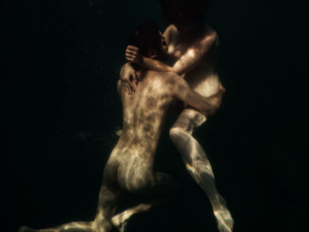 Eira & Lukas in acqua leggera, nudi, 2016 da Elinleticia Högabo
