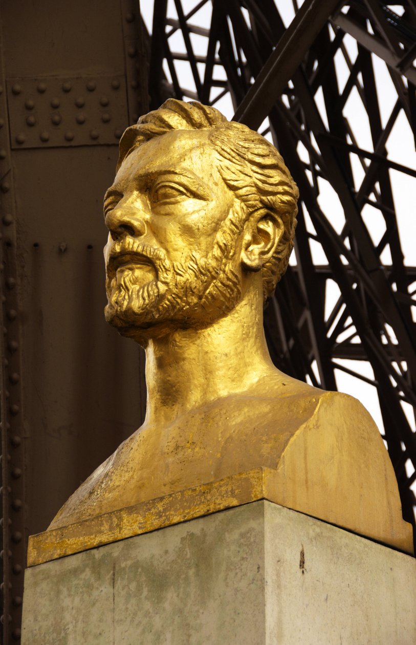 Busto di Gustave Eiffel sotto la Torre Eiffel, Parigi, Francia da Emile Antoine Bourdelle