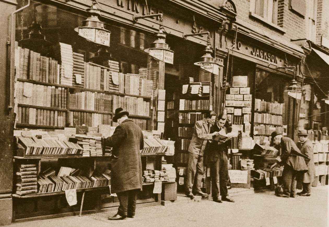 Una libreria di seconda mano, Charing Cross Road da English Photographer