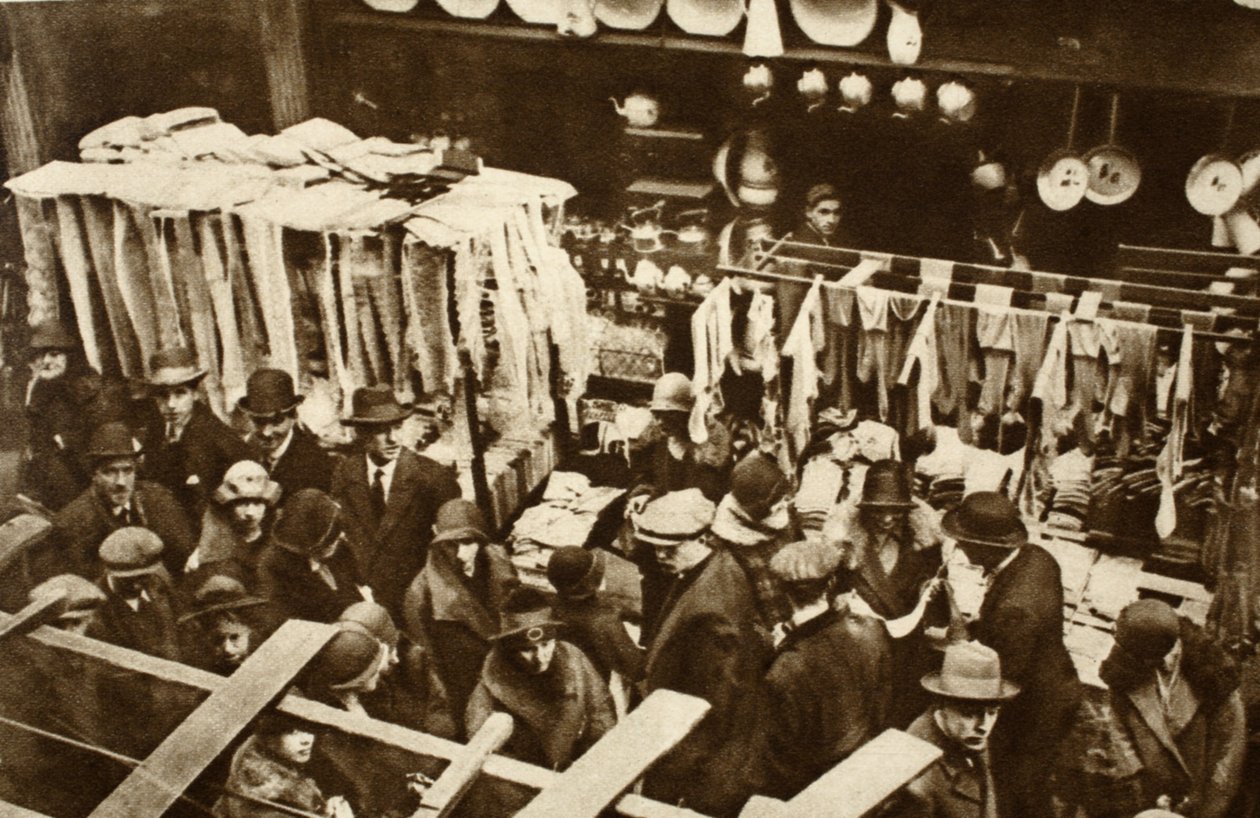 Mercato di Berwick Street, Soho, di sabato, da Wonderful London, pubblicato 1926-27 da English Photographer