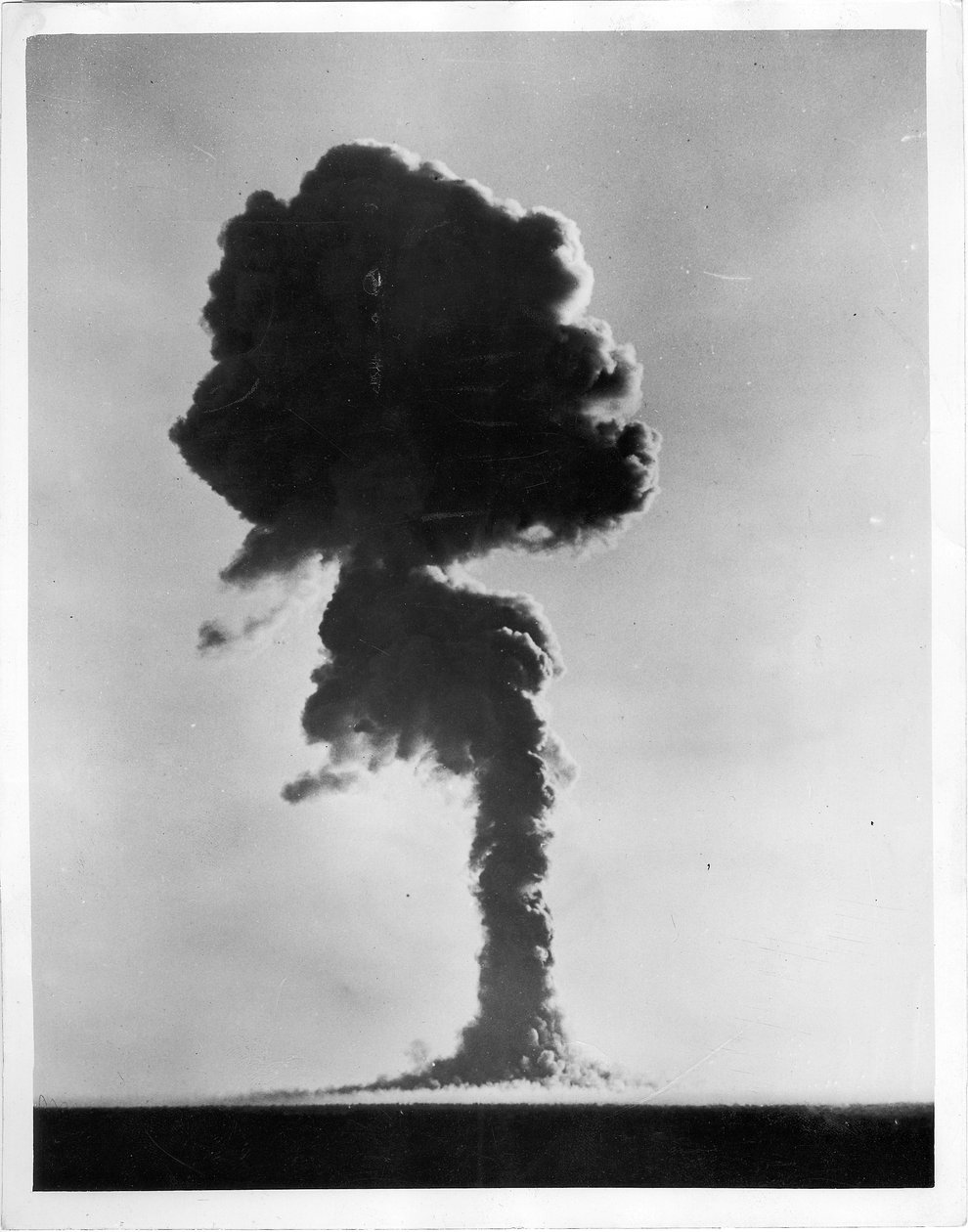 La seconda arma atomica britannica esplosa, 15 ottobre 1953 (stampa alla gelatina d