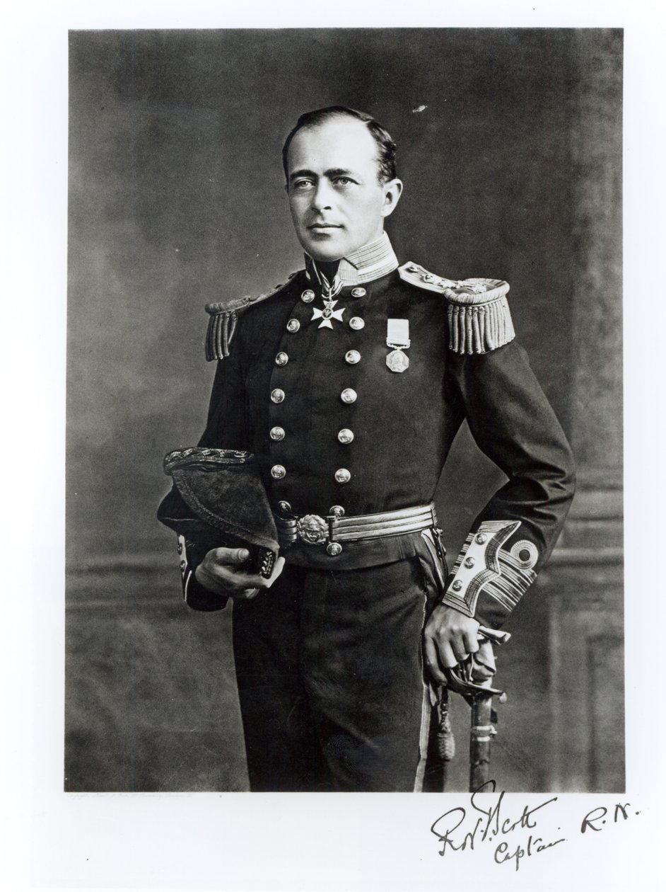 Ritratto del Capitano Robert Falcon Scott (1868-1912) da English Photographer