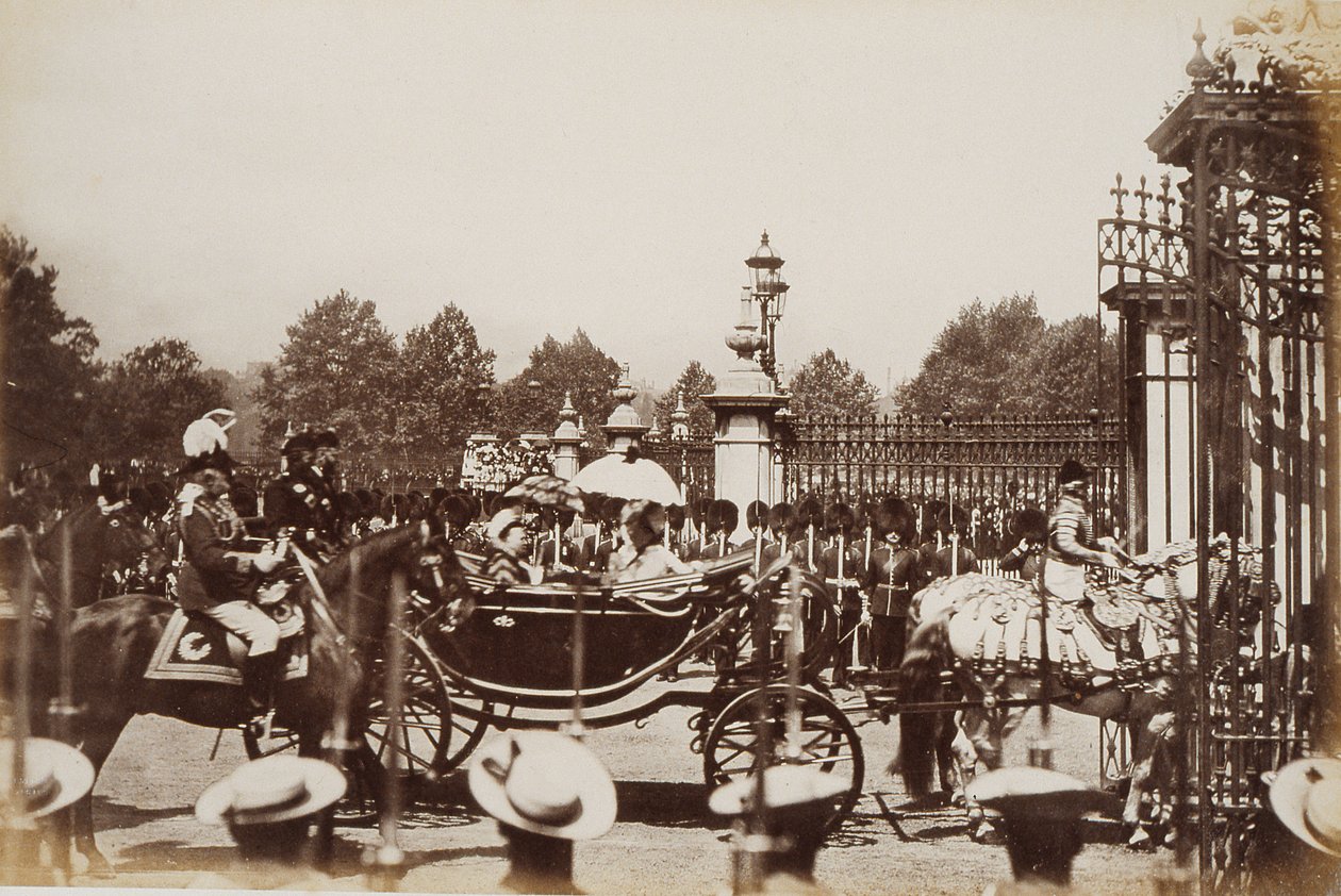 La Regina Vittoria (1819-1901) portata attraverso il centro di Londra durante le celebrazioni del suo Giubileo d