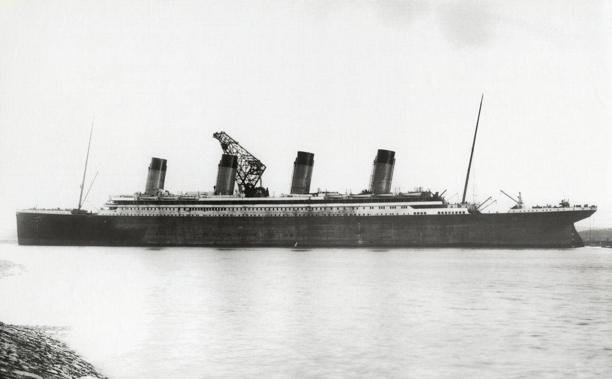 RMS Titanic quasi completata, 8 gennaio 1912 da English Photographer