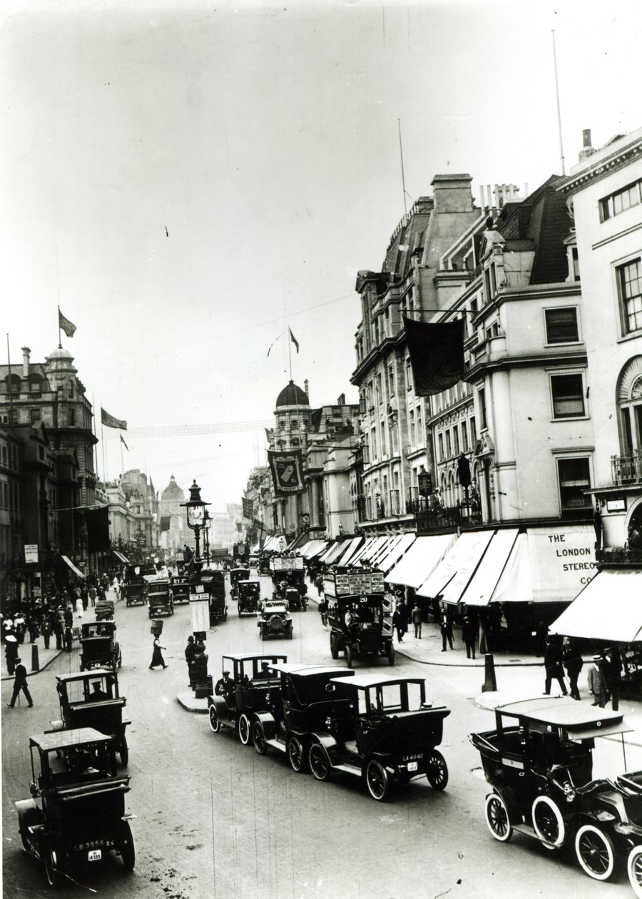 Regent Street, 1910s da English Photographer