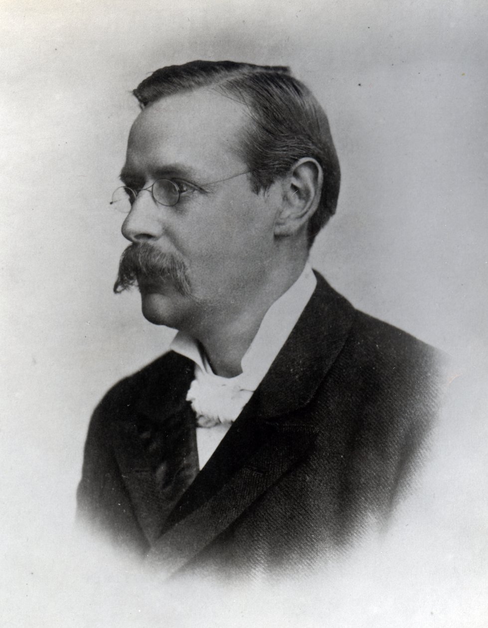 Sir Edmund William Gosse, 1892 da English Photographer