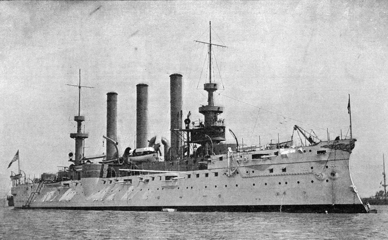 La nave da guerra americana Brooklyn, che ha portato i resti di Lord Pauncefote in Inghilterra, illustrazione da The Graphic, 19 luglio 1902 da English Photographer