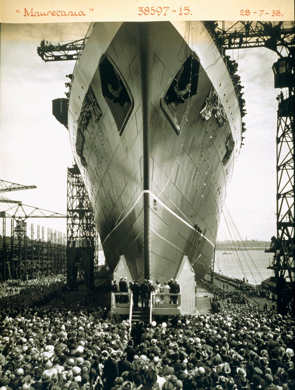 Il varo della RMS Mauretania, 28 luglio 1938 da English Photographer