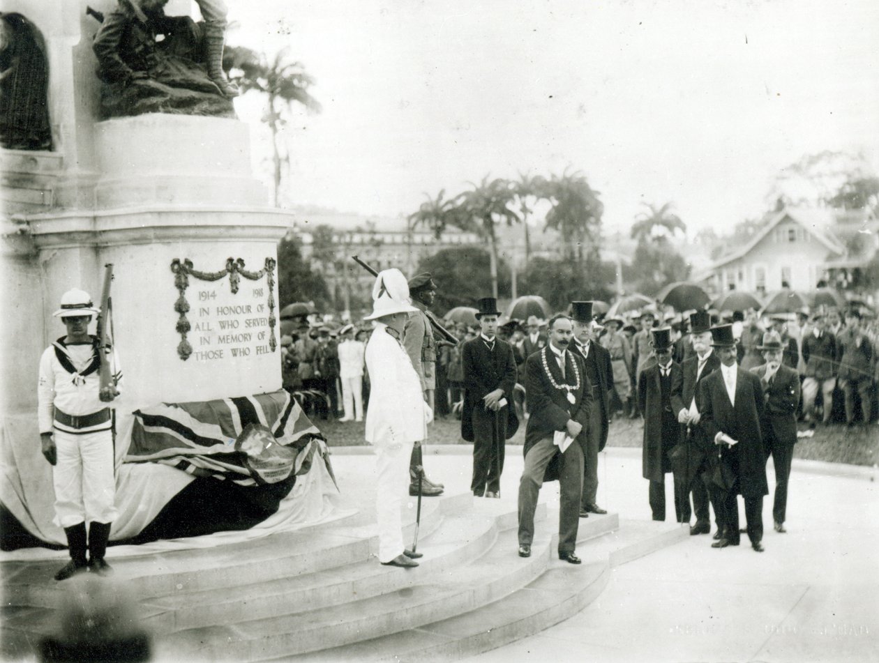 Inaugurazione del Memoriale di Guerra, Port of Spain, Trinidad, 1920 da English Photographer
