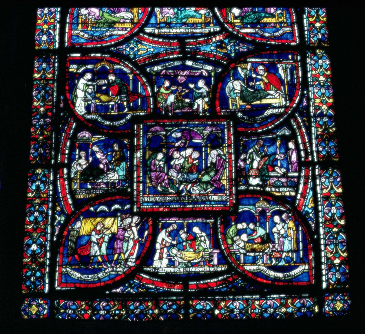 Una delle finestre dei Miracoli di Guarigione nella cattedrale da English School