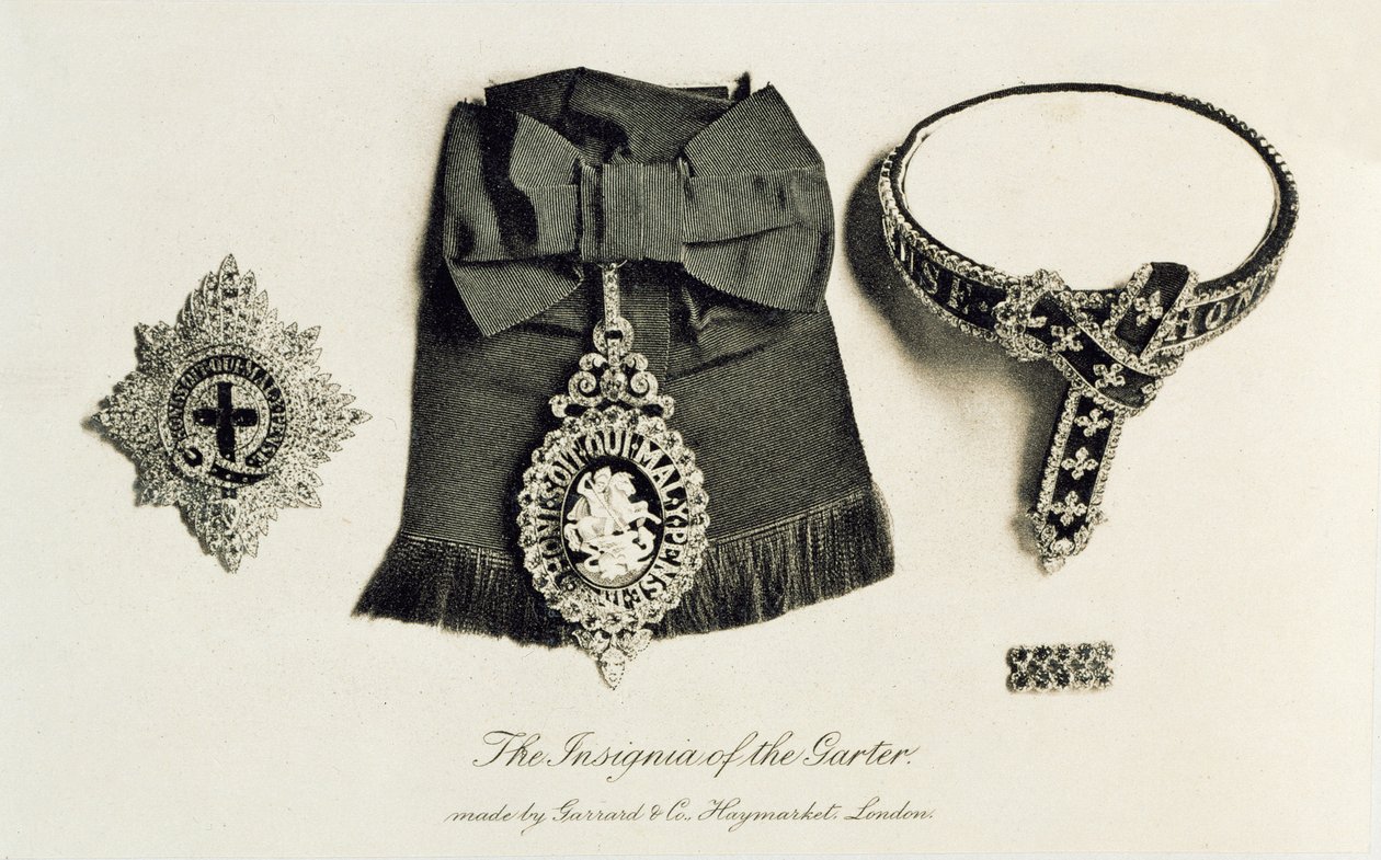 Le Insegne della Giarrettiera, realizzate da Garrard & Co., Haymarket, Londra da English School