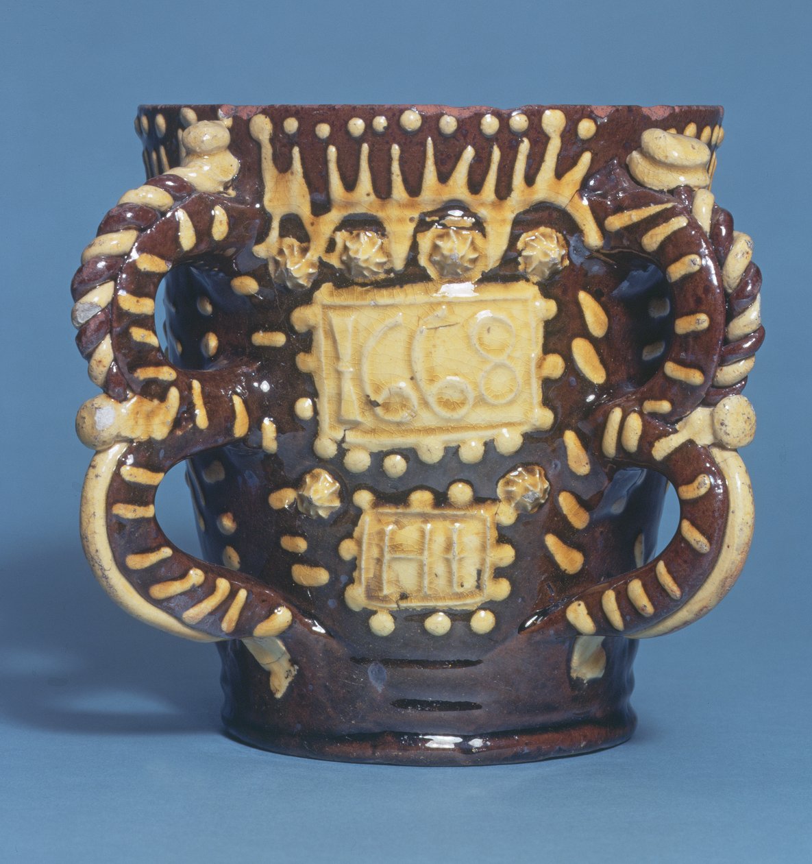 Tazza a due manici di Henry Ilfield, Wrotham, Kent, c.1668 da English School