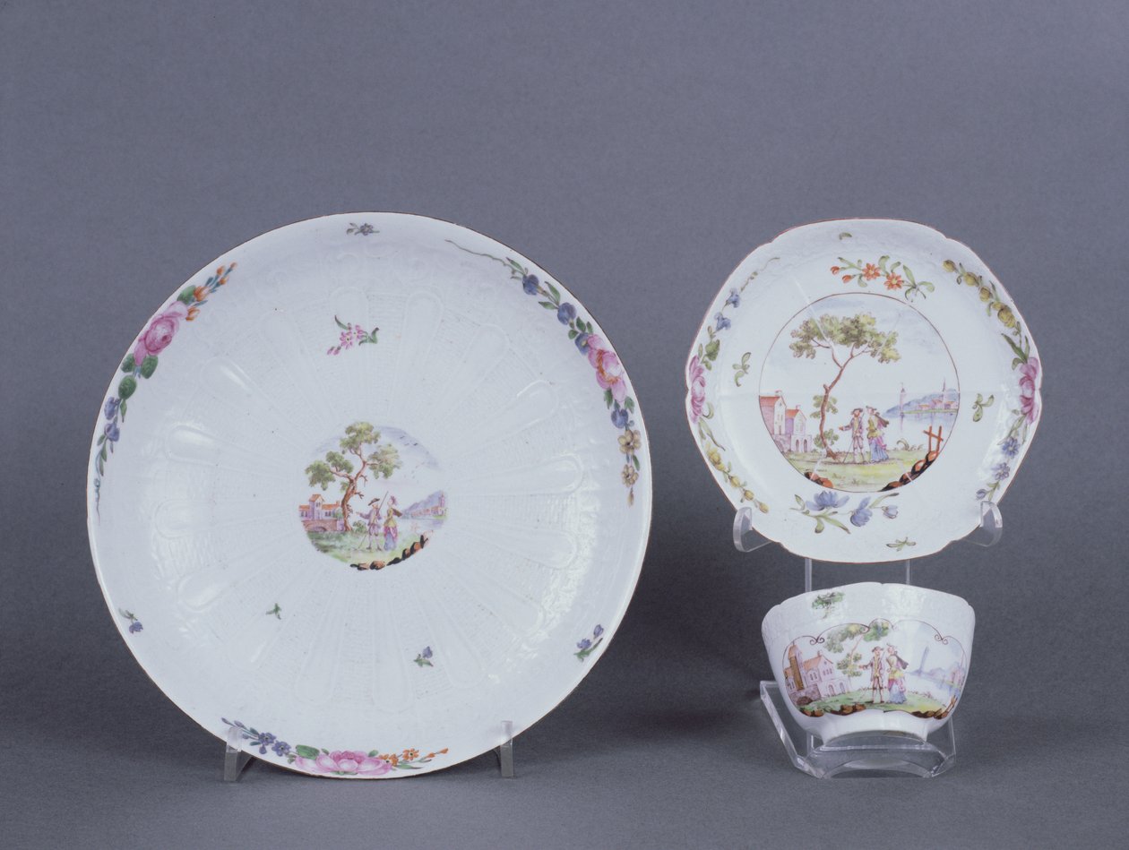 Tazza da tè e piattino Worcester e piatto, decorazione chinoiserie, c.1750-55 (ceramica) da English School
