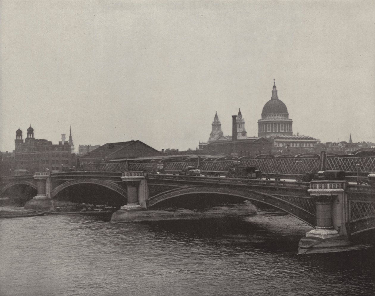 Blackfriars Bridge (foto b/n) da English Photographer