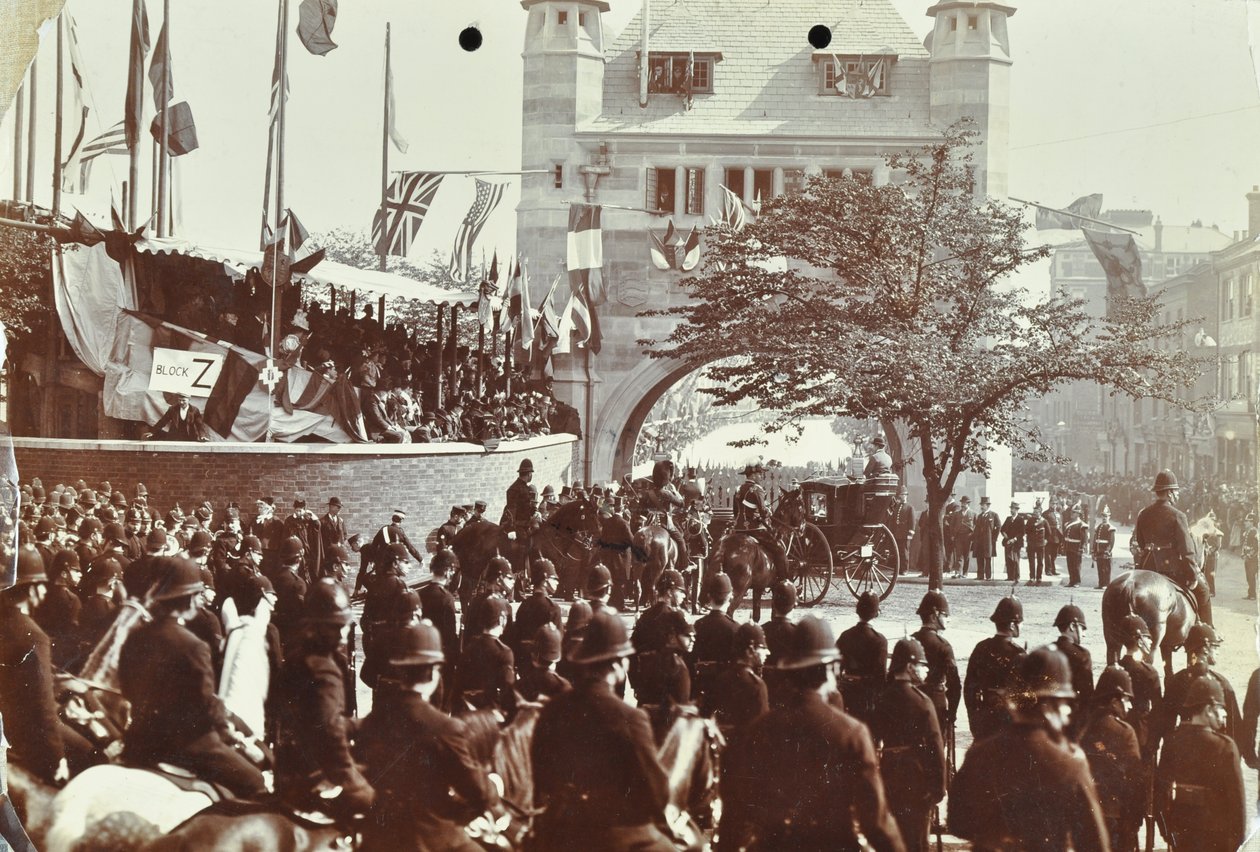 Tunnel di Blackwall: cerimonia di apertura con il Principe di Galles, futuro Re Edoardo VII, e la Principessa Alessandra, 1897 da English Photographer