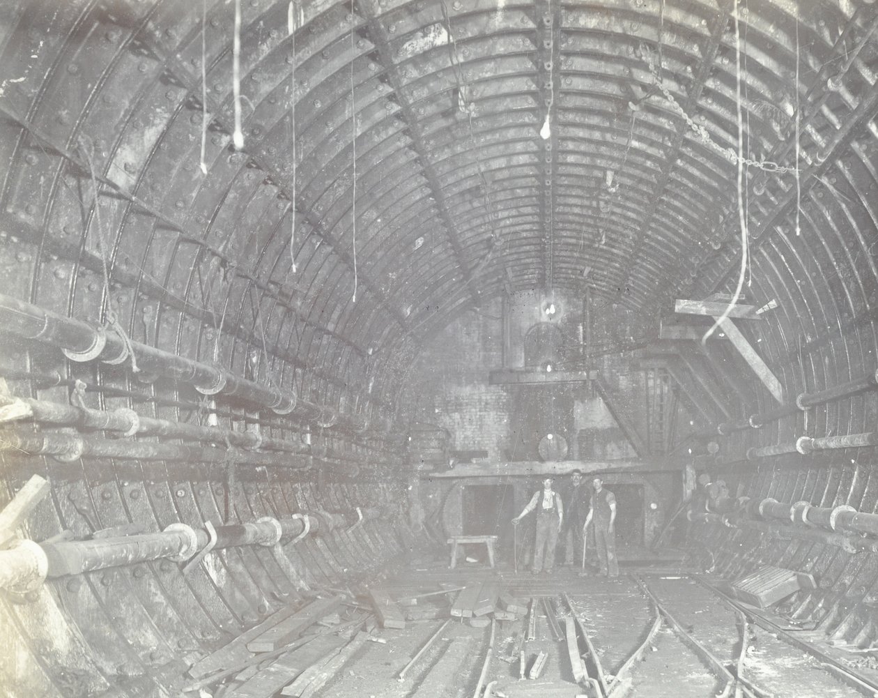 Tunnel di Blackwall: due uomini nella camera d