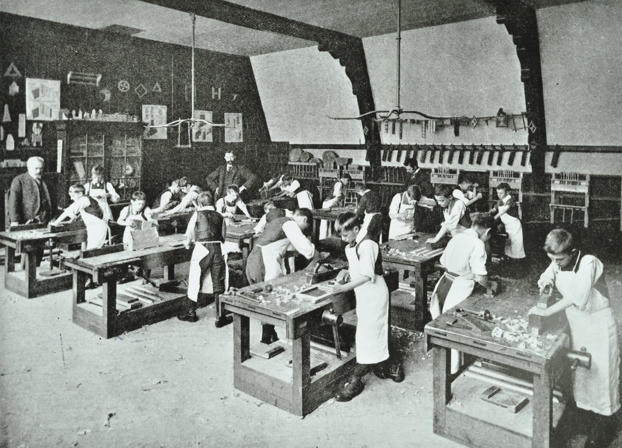 Classe di falegnameria, 1896 da English Photographer