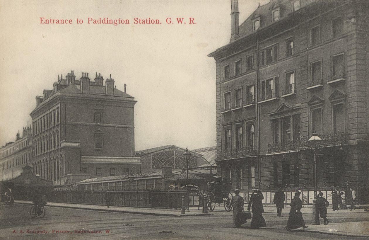 Ingresso della stazione di Paddington, Londra (foto b/n) da English Photographer
