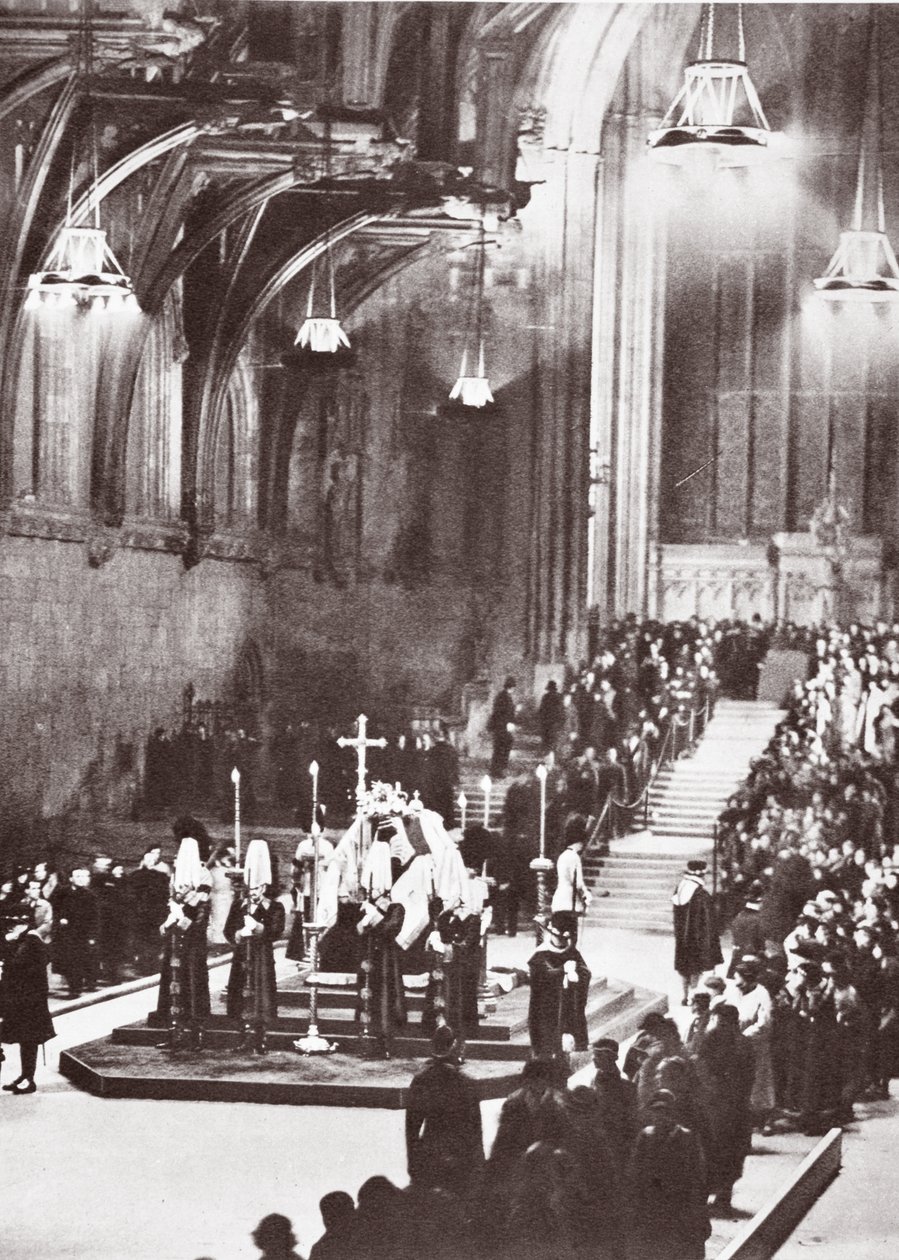Giorgio V in stato a Westminster Hall, 1936 da English Photographer