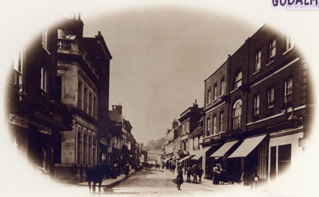 Godalming High Street, Surrey, c.1900 da English Photographer