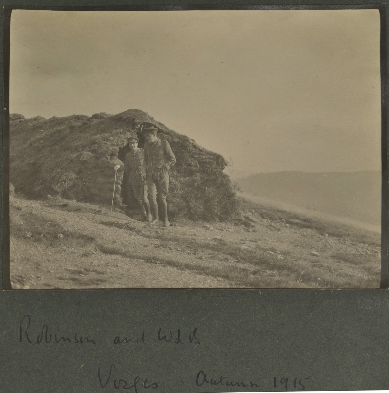 Harold Roper Robinson e William Lawrence Bragg, Vosgi, autunno 1915 da English Photographer