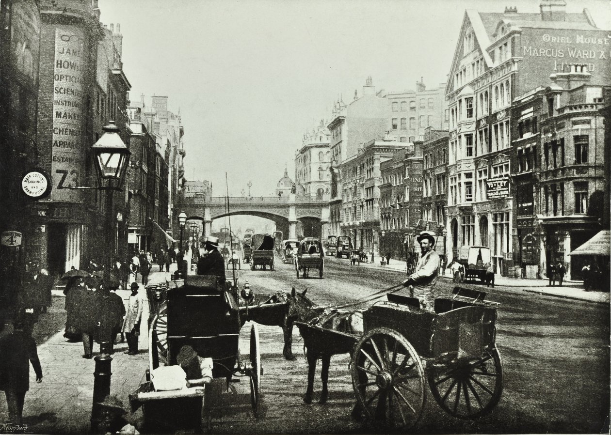 Holborn Viaduct, Farringdon Street, guardando a nord, Città di Londra, 1890 da English Photographer