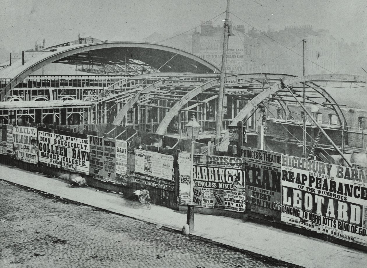Kings Cross Station: lavori di costruzione in corso, 1862 da English Photographer