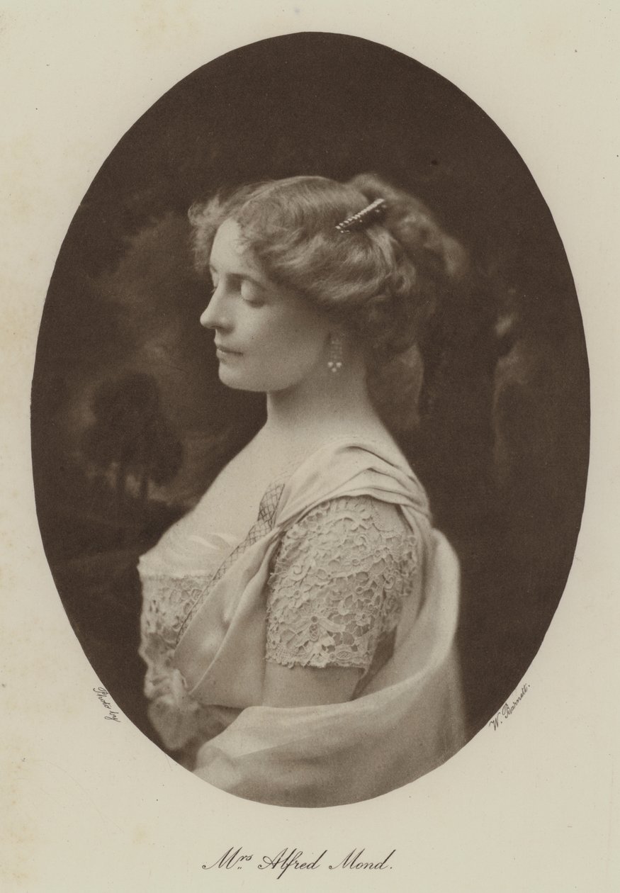 Signora Alfred Mond (foto b/n) da English Photographer