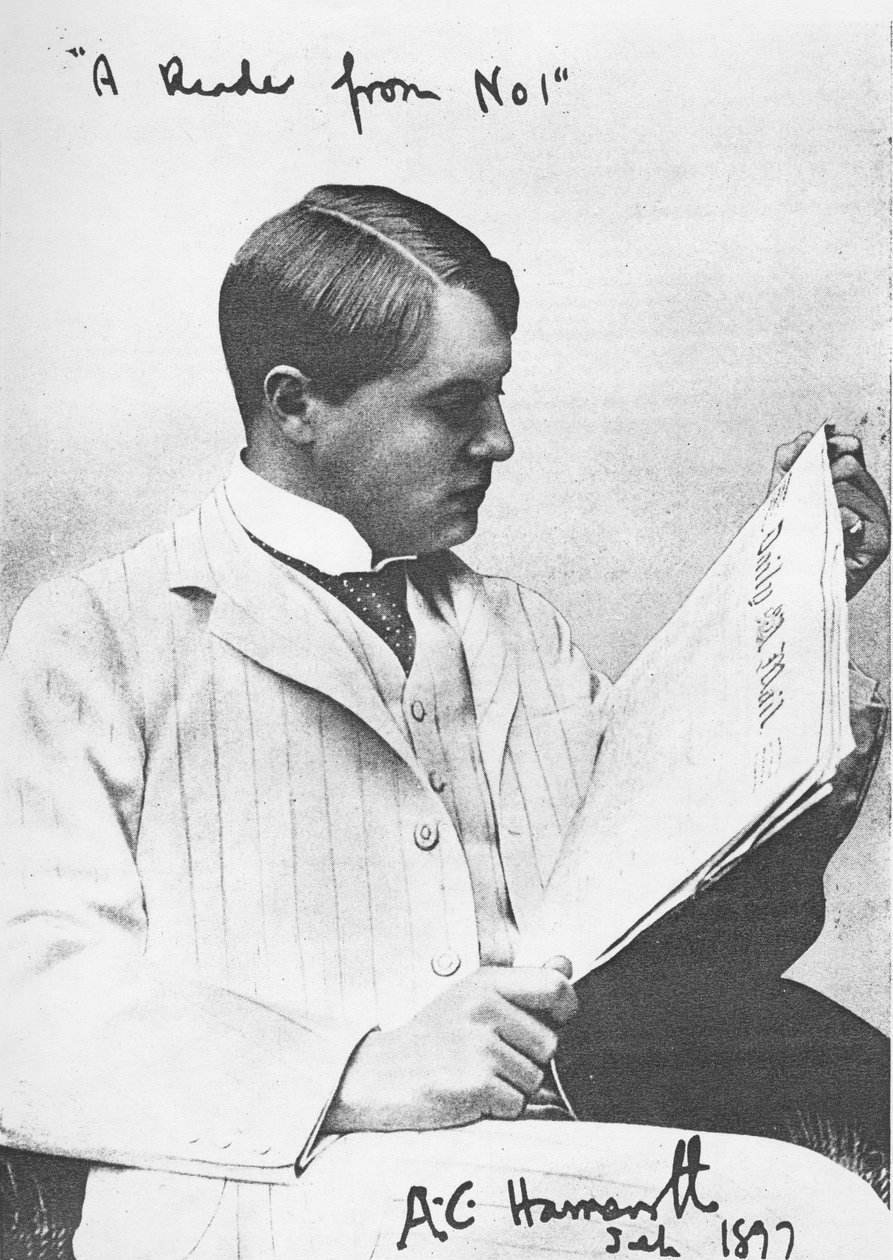 Ritratto di Alfred Harmsworth, 1897 da English Photographer