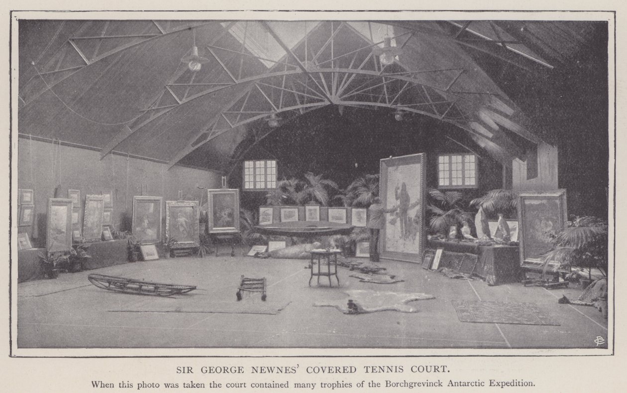 Campo da tennis coperto Sir George Newnes (foto b/n) da English Photographer