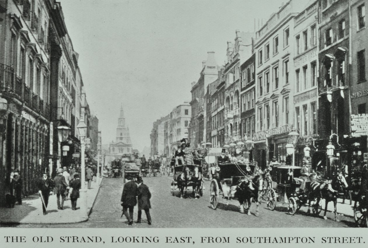 The Old Strand: vista est da Southampton Street, c.1890 da English Photographer