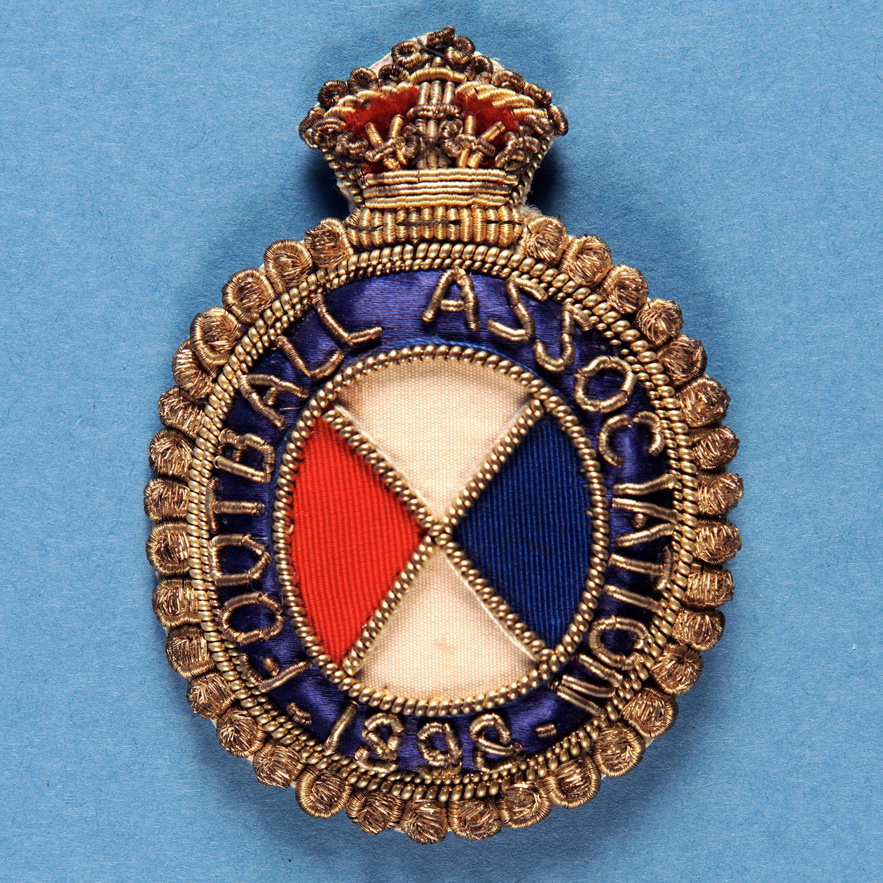 Distintivo della Football Association, 1898 da English School