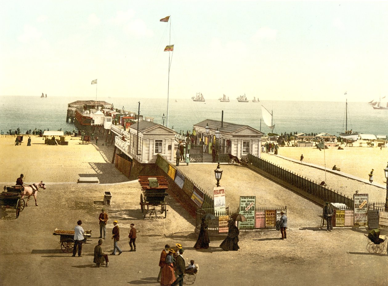 Britannia Pier, Yarmouth da English School