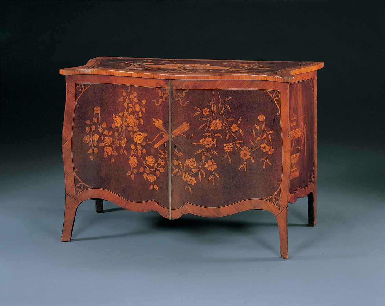 Comò intarsiato di Giorgio III nello stile di John Cobb, c.1770 da English School