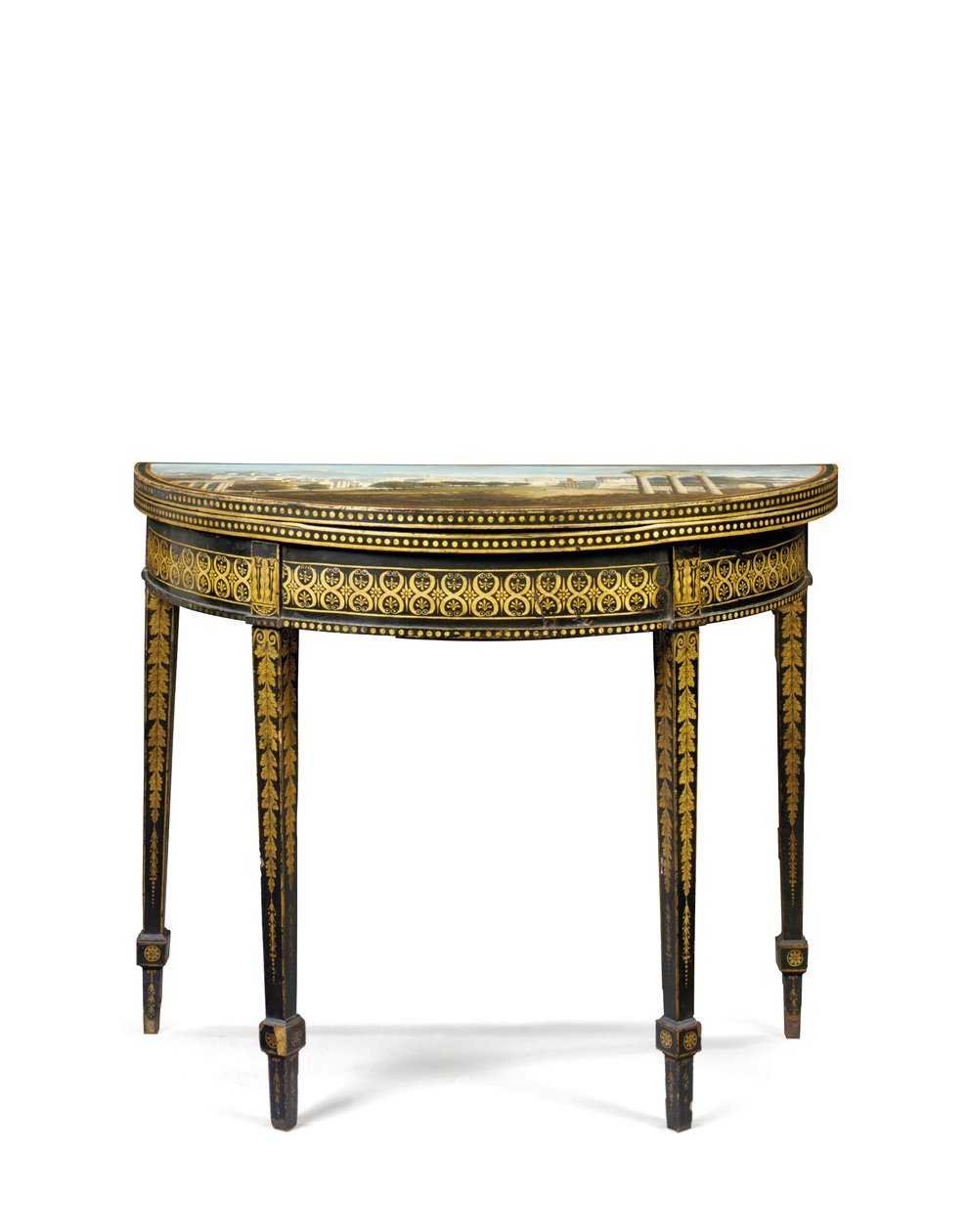 Uno di un paio di tavoli da tè di Giorgio III, forse irlandesi, c.1780 da English School