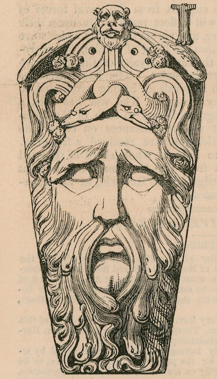Scultura sopra la porta dell