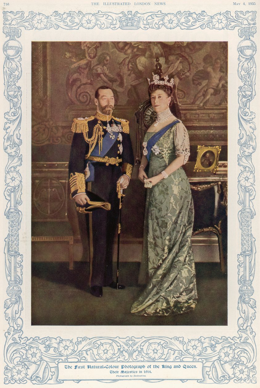 La prima fotografia a colori naturali di Re Giorgio V e Regina Maria nel 1914, riprodotta nel The Illustrated London News, 4 maggio 1935 da English School