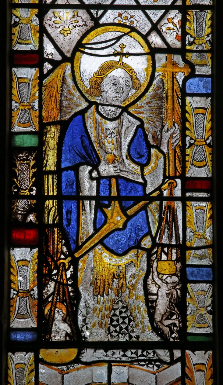 Finestra n5 raffigurante San Michele da English School