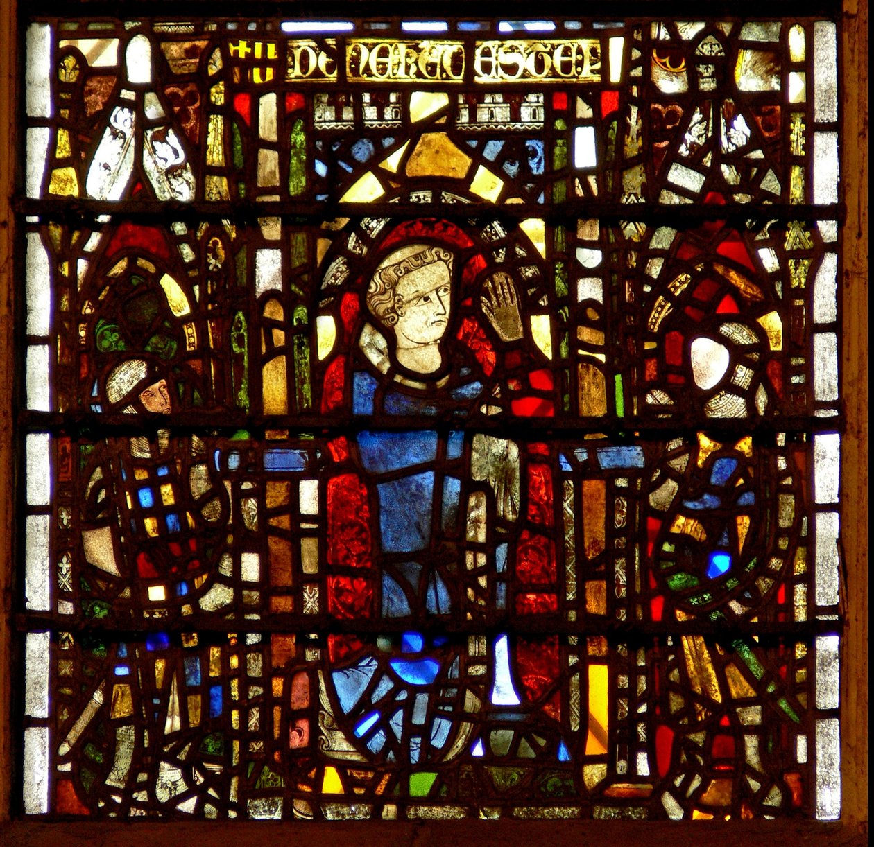 Finestra w42 raffigurante Pietro de Dene da English School