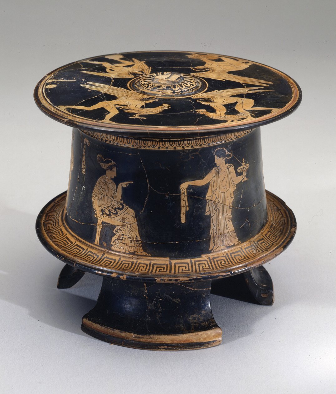 Pyxis a figure rosse, Attica, c.430 a.C. da Eretria Painter Eretria Painter