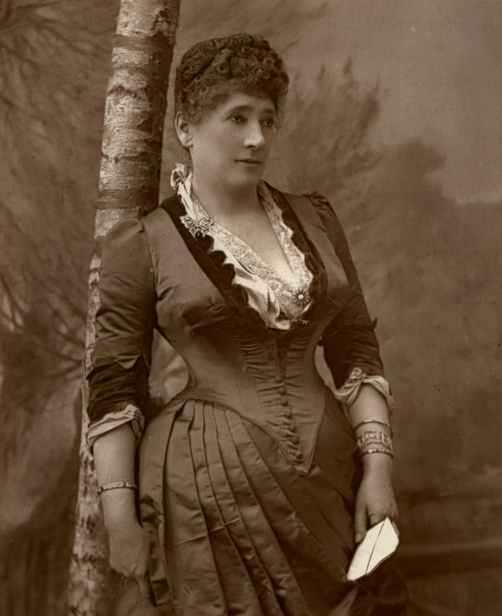 Mrs John Wood, attrice e direttrice teatrale britannica, 1888 da Ernest Barraud