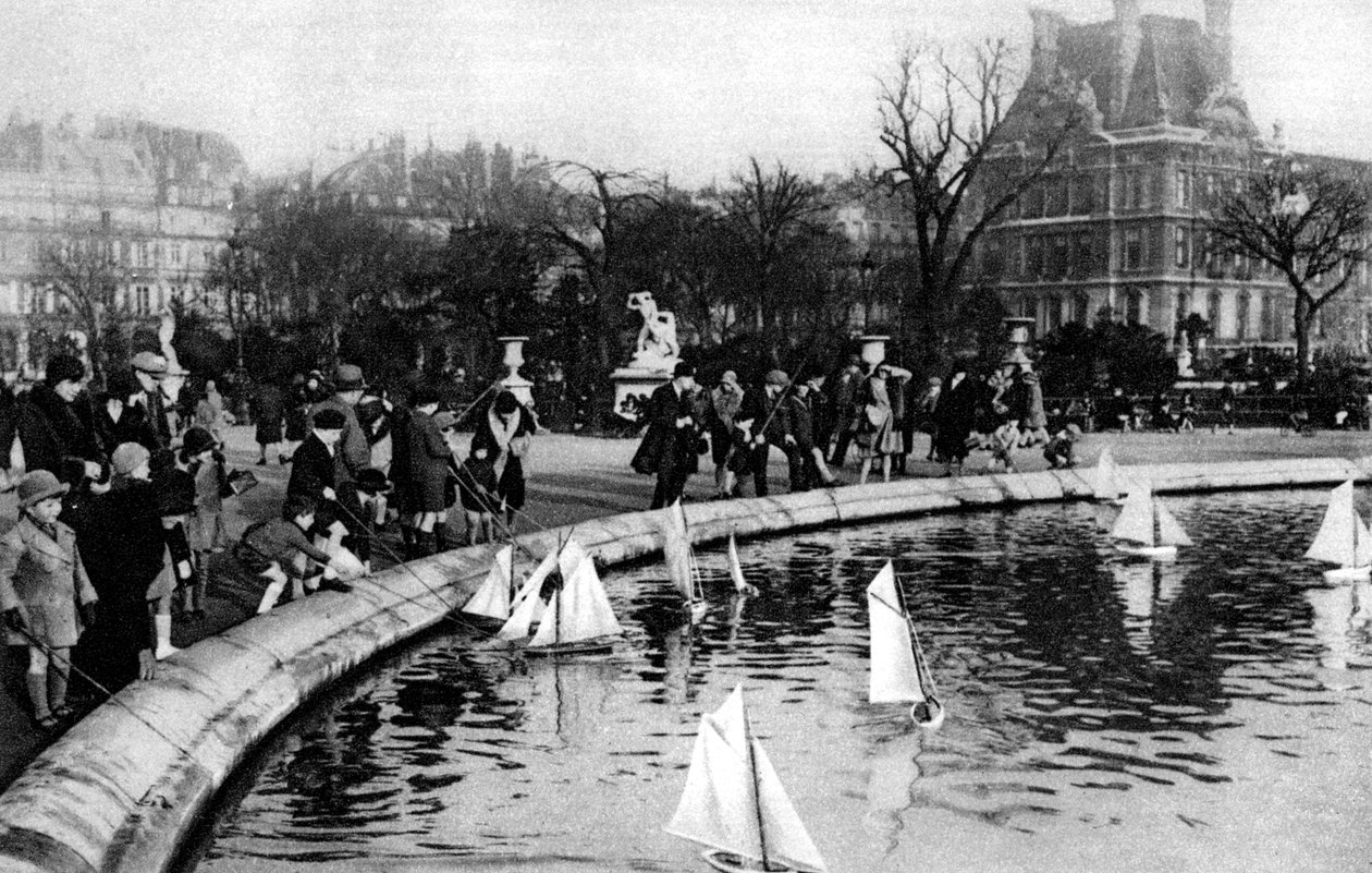 Barche giocattolo ai Giardini delle Tuileries, Parigi da Ernest Flammarion