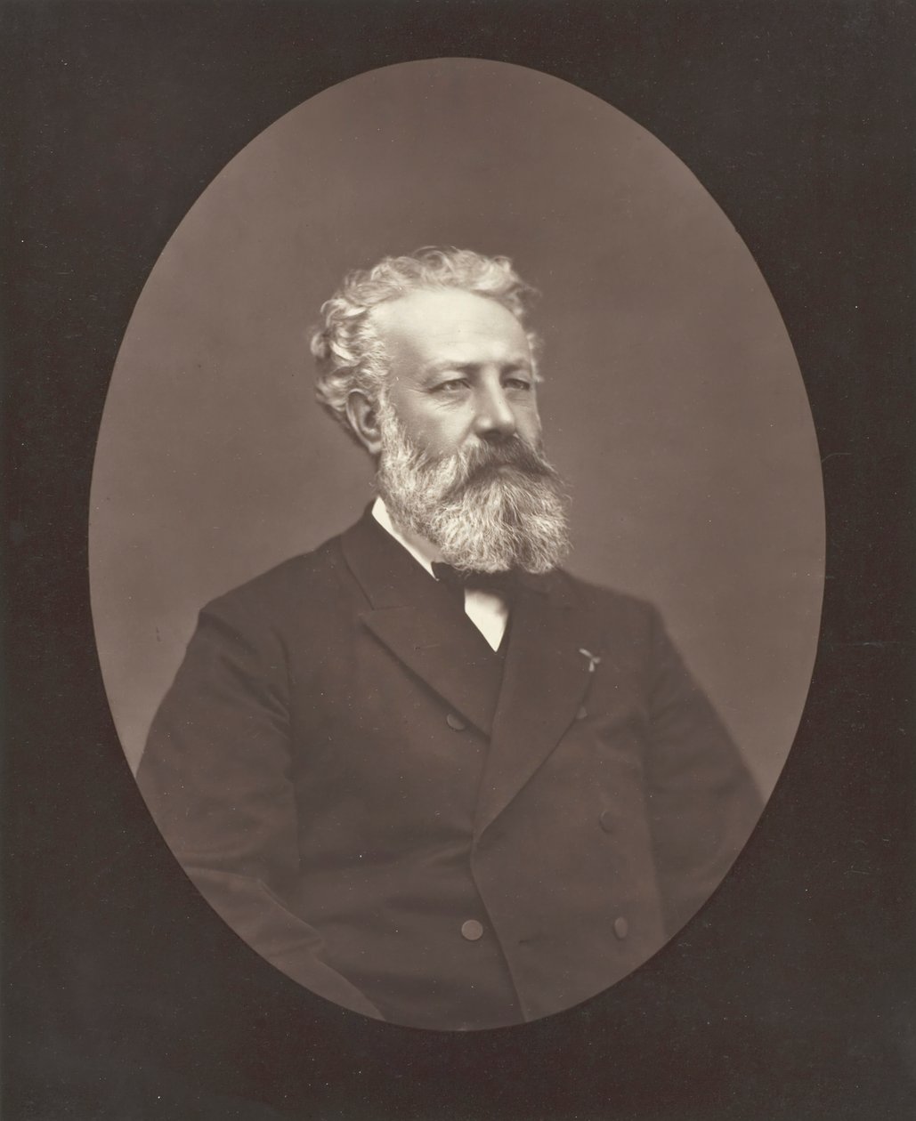 Jules Verne da Etienne Carjat