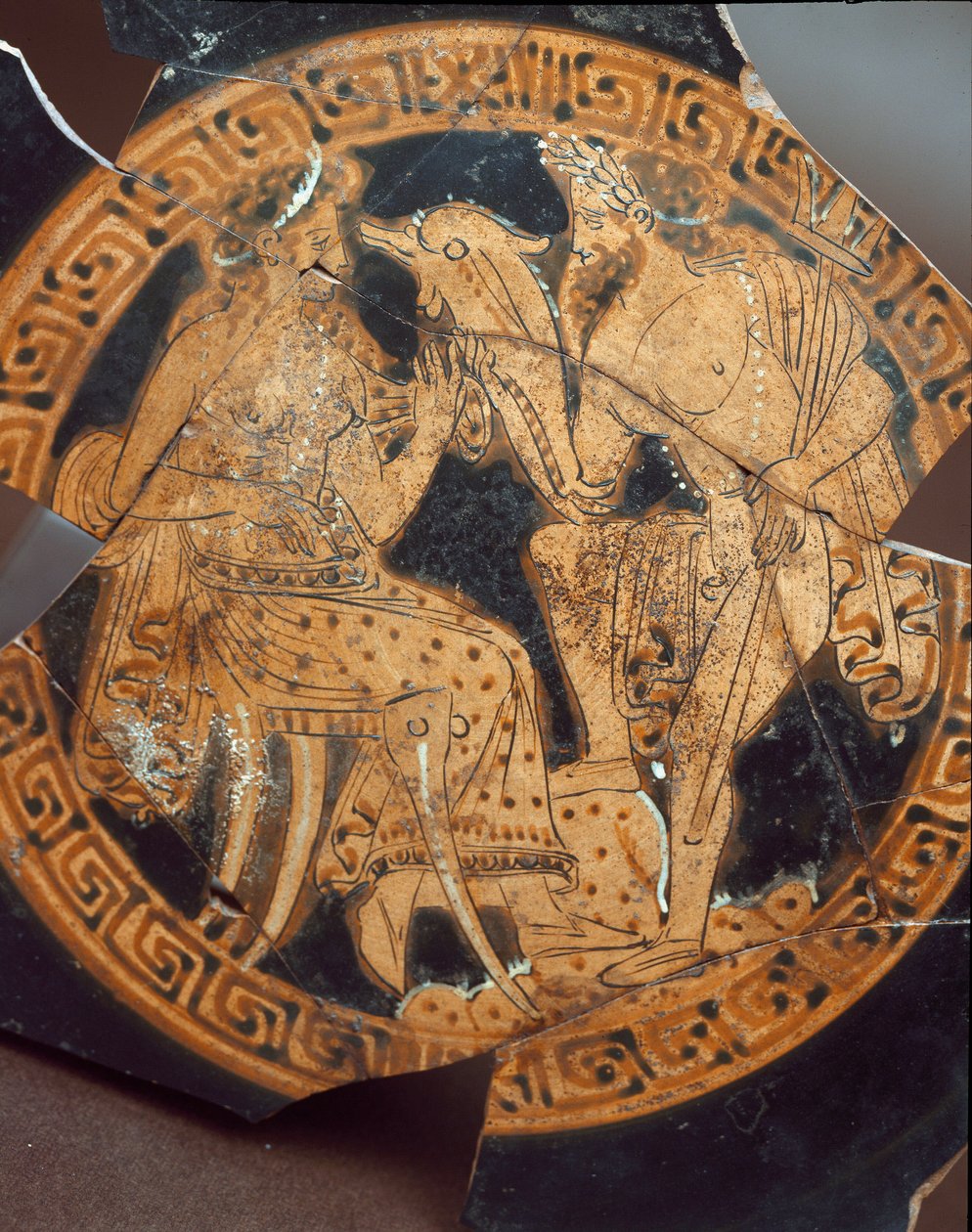 Antichità etrusca: (dettaglio) di un kylix che rappresenta Poseidone e Anfitrite. Da Falerii Veteres (Civita Castellana) VI secolo a.C. Roma, Museo Nazionale di Villa Giulia da Etruscan
