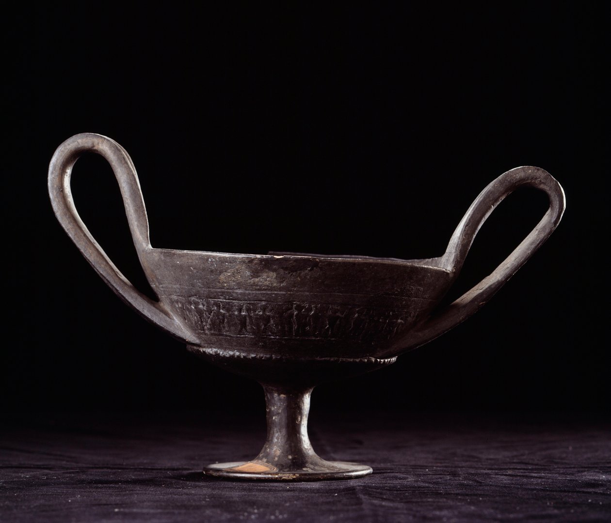 Civiltà etrusca: kantharos da Etruscan