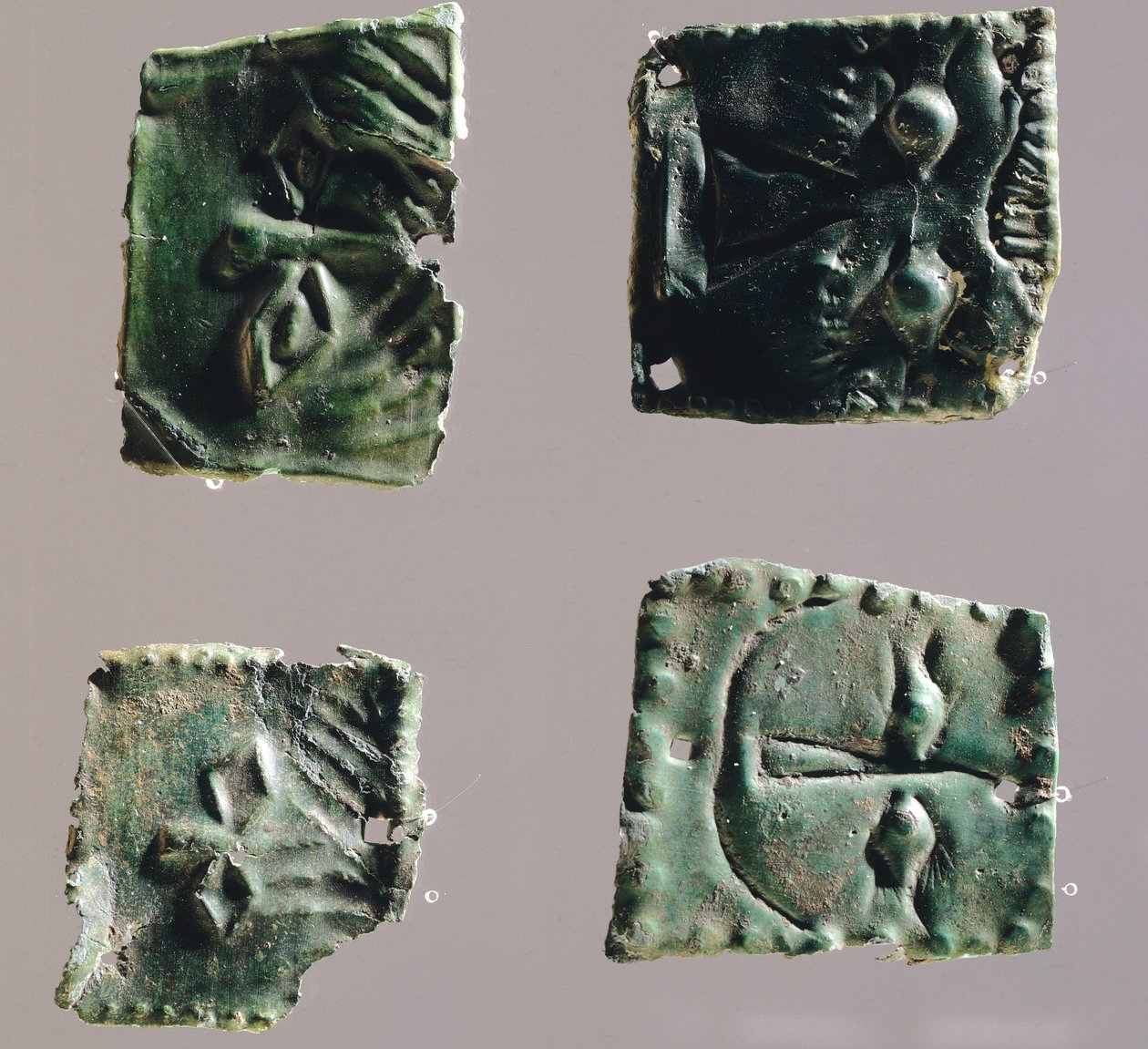 Ex-voto in piastra di bronzo raffigurante occhi. Artefatti dagli oggetti del Santuario di Reithia Este (Venetia). Civiltà Etrusca, V-IV secolo a.C. da Etruscan