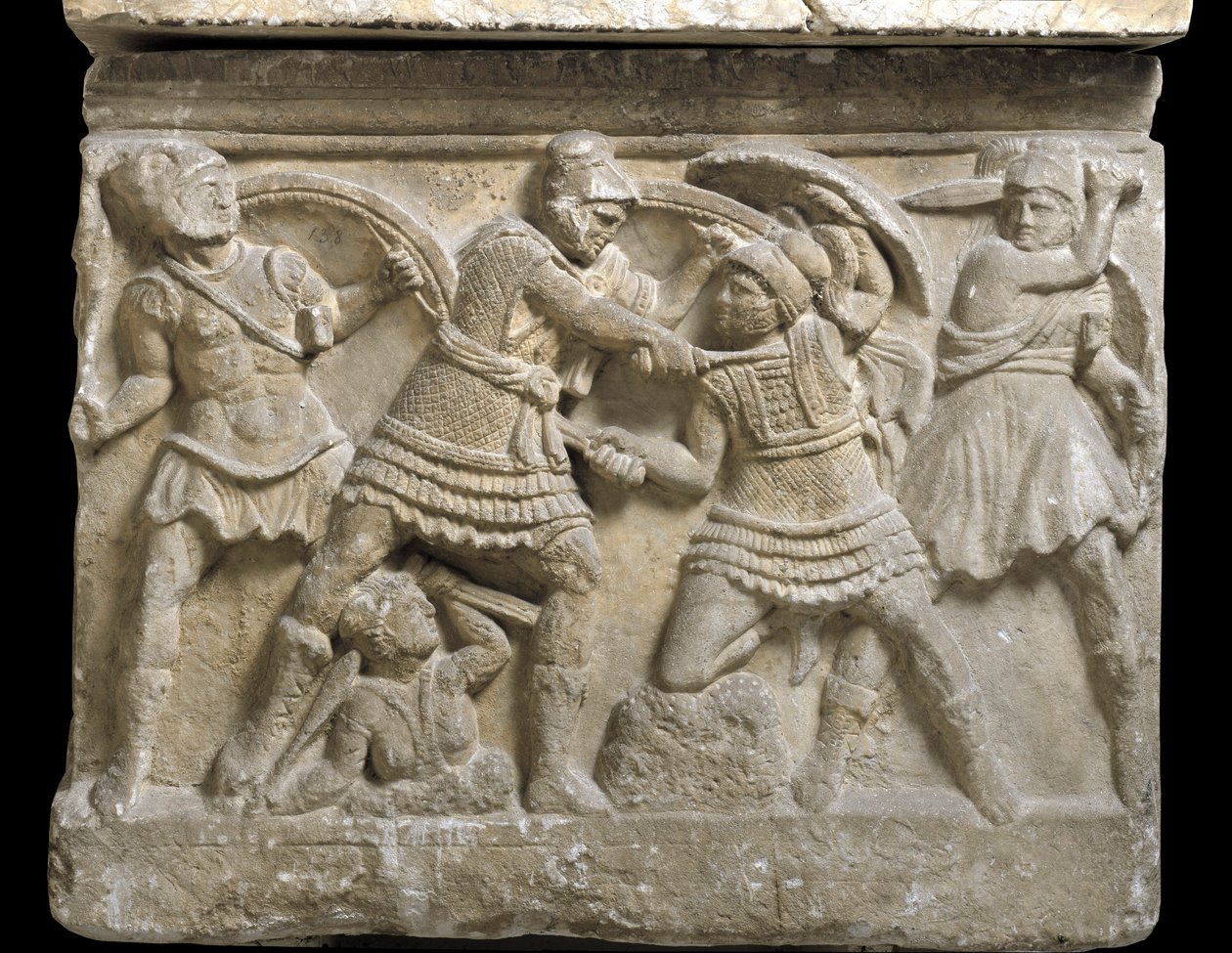 Arte etrusca: “Eteocle e Polinice” i due fratelli, figli di Edipo, bassorilievo di un sarcofago di Chiusi, III secolo a.C. - Palermo, Museo Archeologico Nazionale - Duello tra i fratelli Eteocle e Polinice, figli di Edipo - Bassorilievo, dettaglio da Etruscan Etruscan