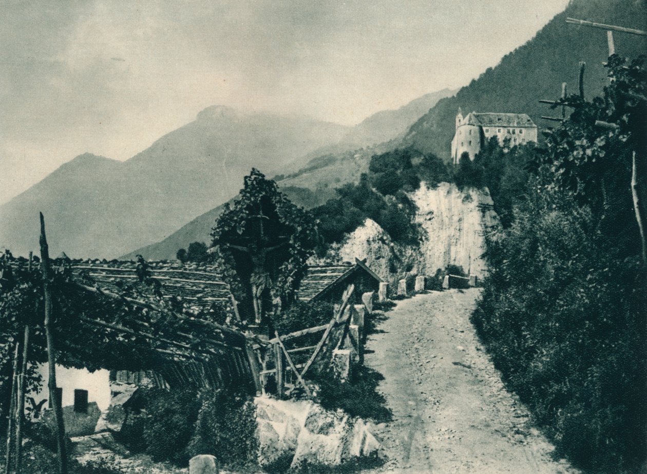 Paesaggio con castello di Tirolo, Merano, Alto Adige, Italia, 1927 da Eugen Poppel