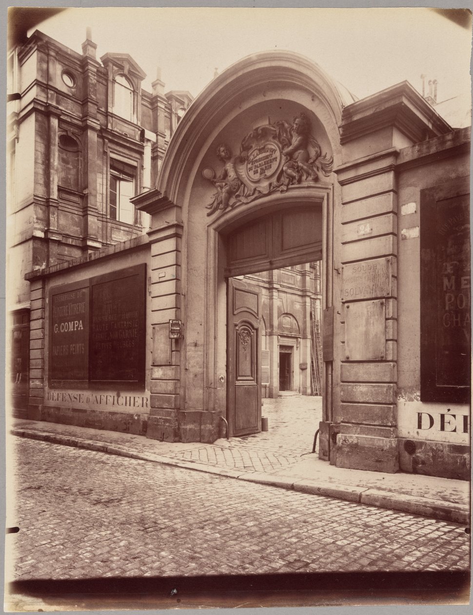 Hotel Lamoignon, 24 rue Pavée da Eugène Atget