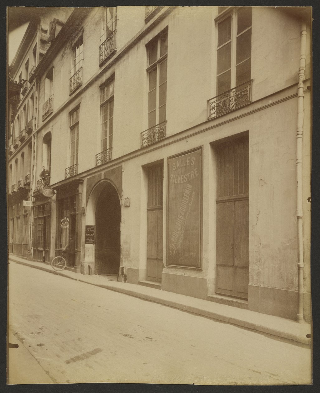 Hôtel de la Guillonière, 28 Rue des Bons-Enfants, Richelieu vi abitò (1°) da Eugène Atget